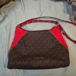 Michael Kors Aria Studed Signature Shoulder bag