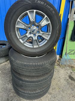 Semi New Tires With Rims 
