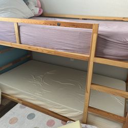 Twin Bunk Bed With Mattresses Clean Desk And Chair