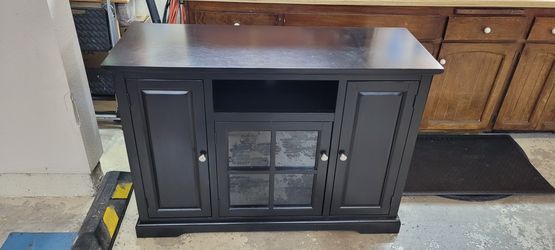 Solid Wood Media Stand - Black