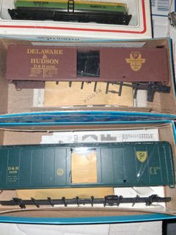 Vintage Tyco, Athens, and model power 1:16 ho model cars