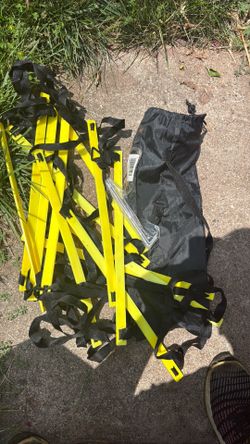 Speed ladder with bag and stakes
