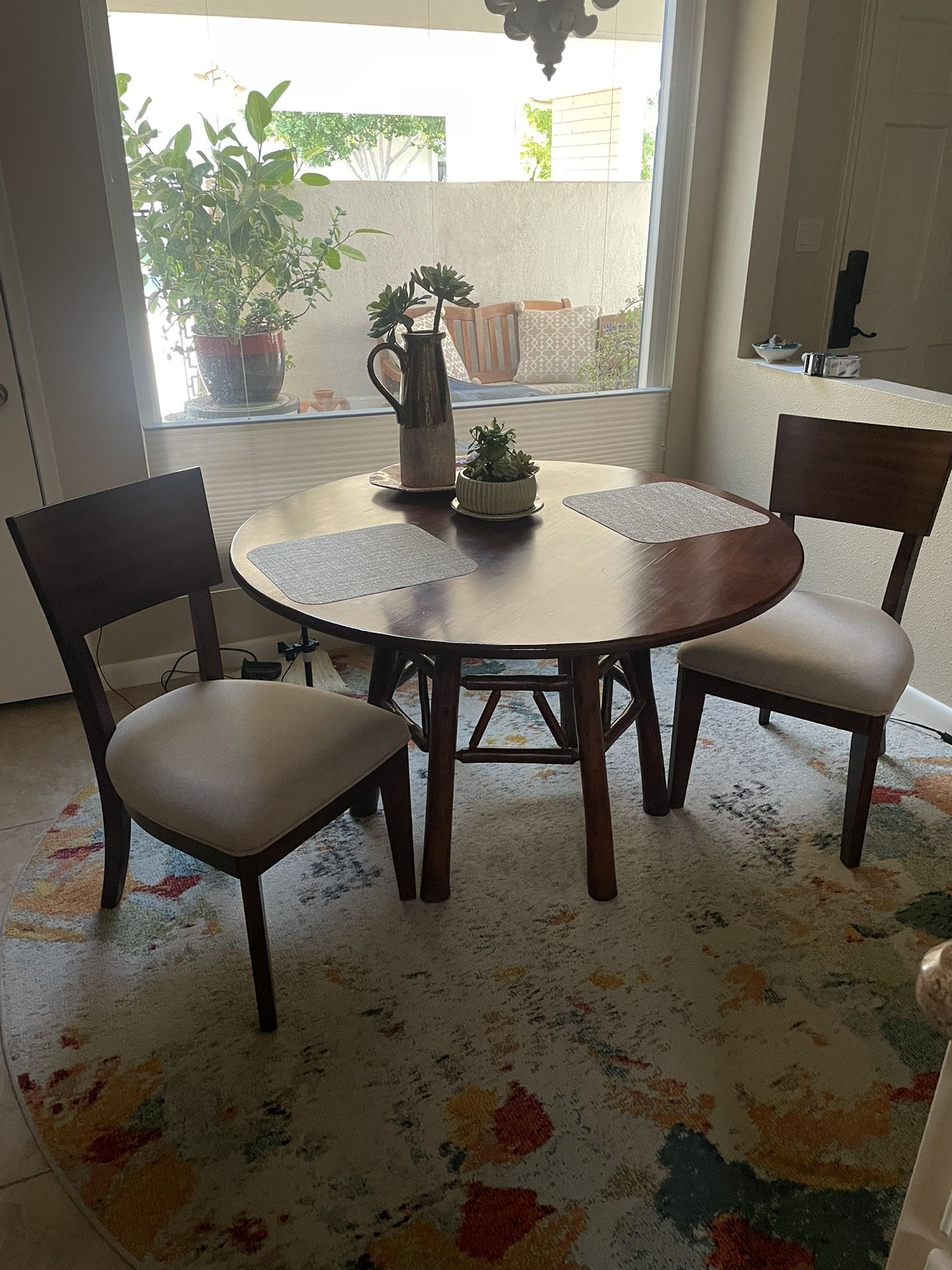 Kitchen Table And 2 Chairs