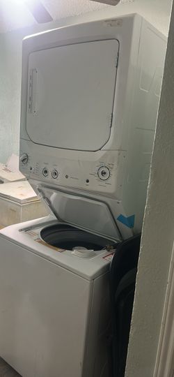 GE Stacked Washer Dryer Unit
