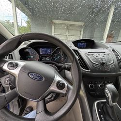 2014 Ford Escape · SE Hybrid Sport Utility 