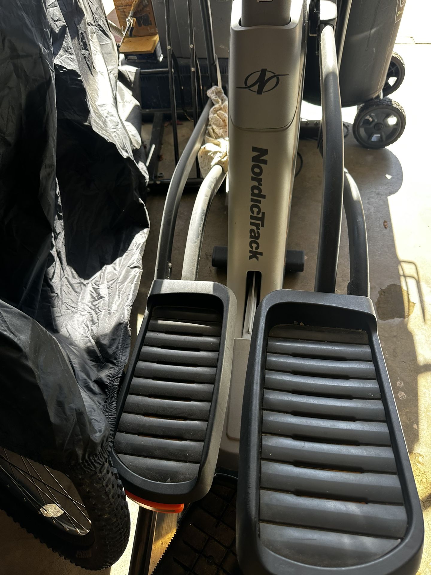 Elliptical trainer NordicTrack