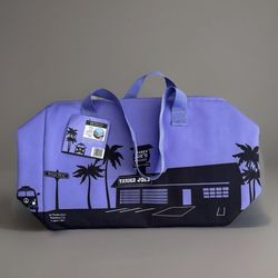Trader Joes Large 8 GL Purple Tote / Insulated Bag