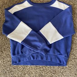 Blue and White jumper sweatershirt