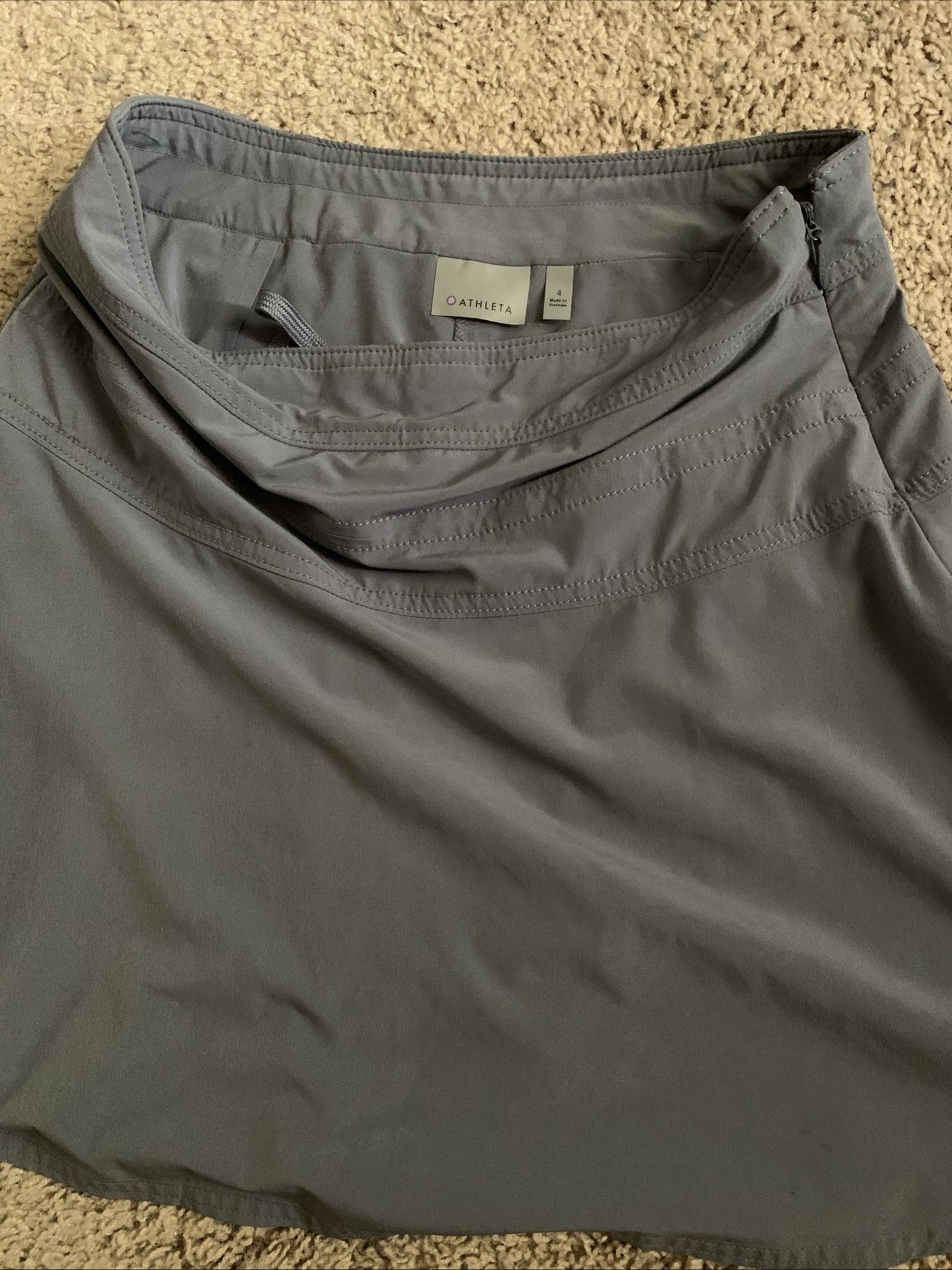 Athleta women’s Everyday Skort Gray Casual Golf Tennis Skort Sz 4 Side Zip