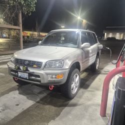 1999 Toyota Rav4