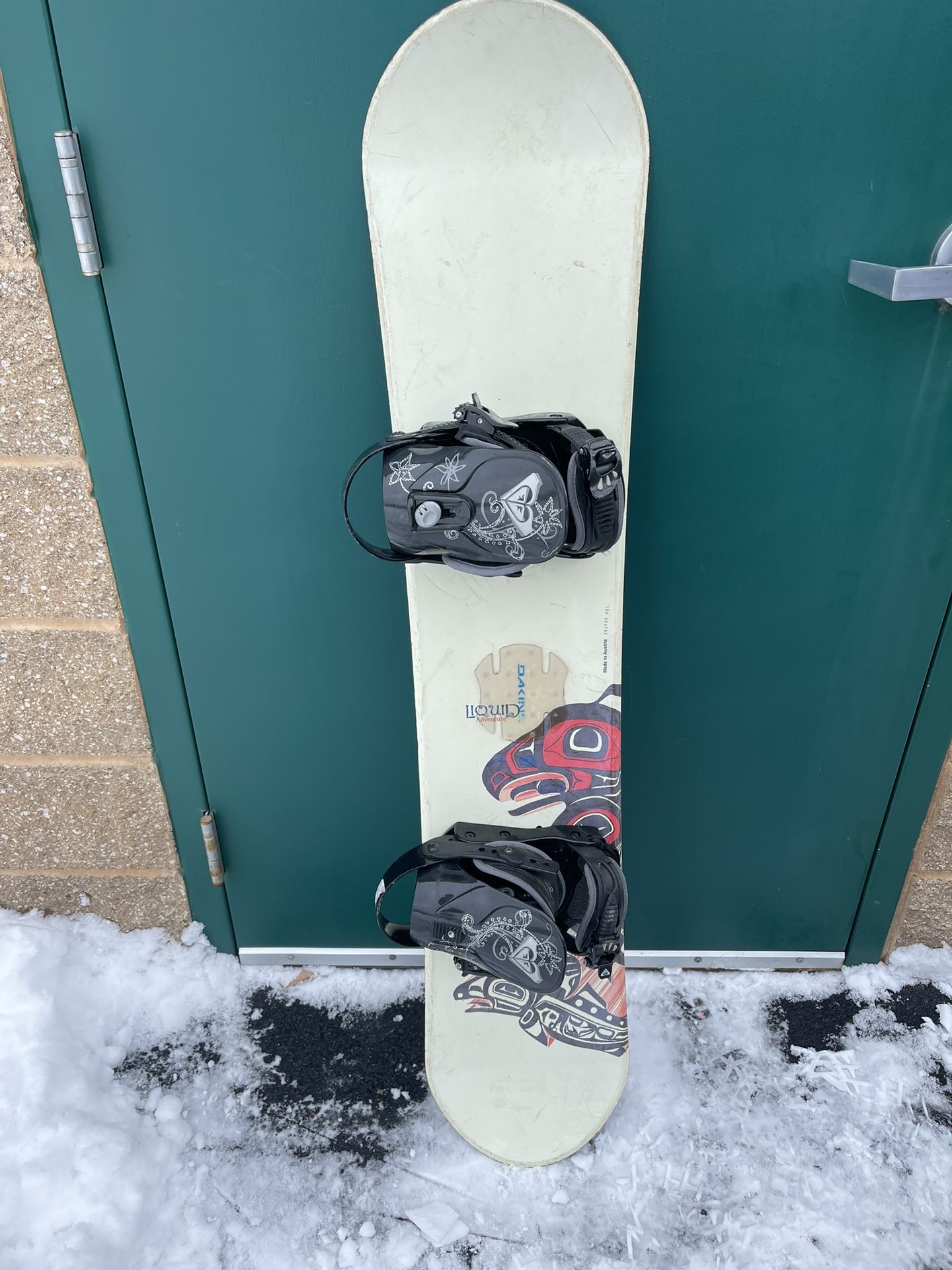 Liquid 130cm Snowboard W/Roxy M Bindings