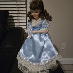 Porcelain Doll Collection