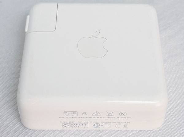 Apple 87W USB-C Power Adapter / Charger A1719