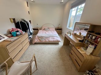 Entire bedroom setup inc new mattress