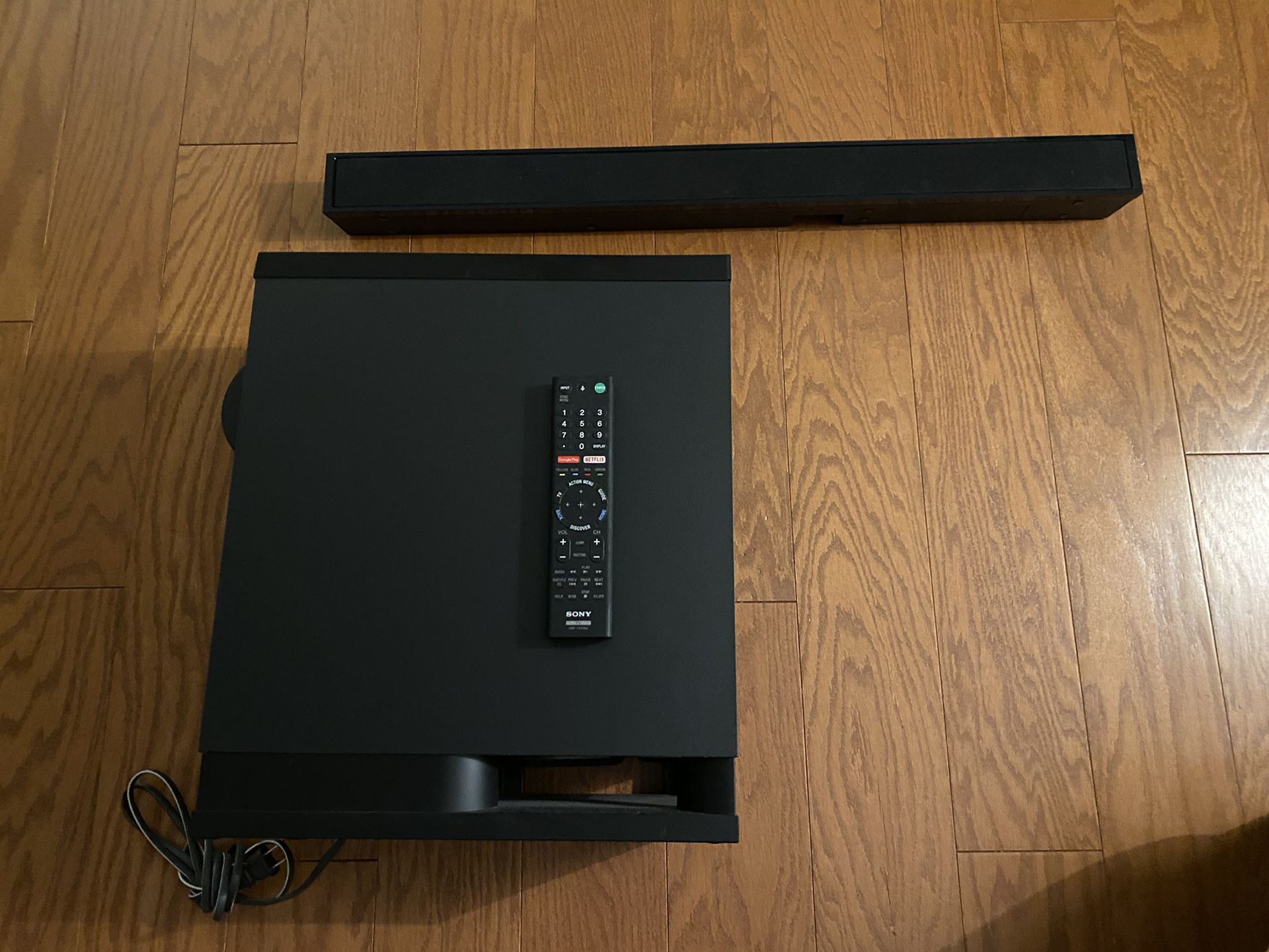 SONY SOUNDBAR WITH SUB, EXCELLENT CONDITION AND READY TO GO IMMEDIATELY !!!!!! $75!!!!!!!!!!!