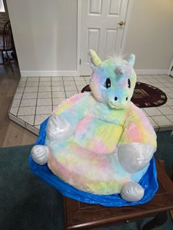 NEW TRENDS UNICORN CHAIR SEE DESCRIPTION