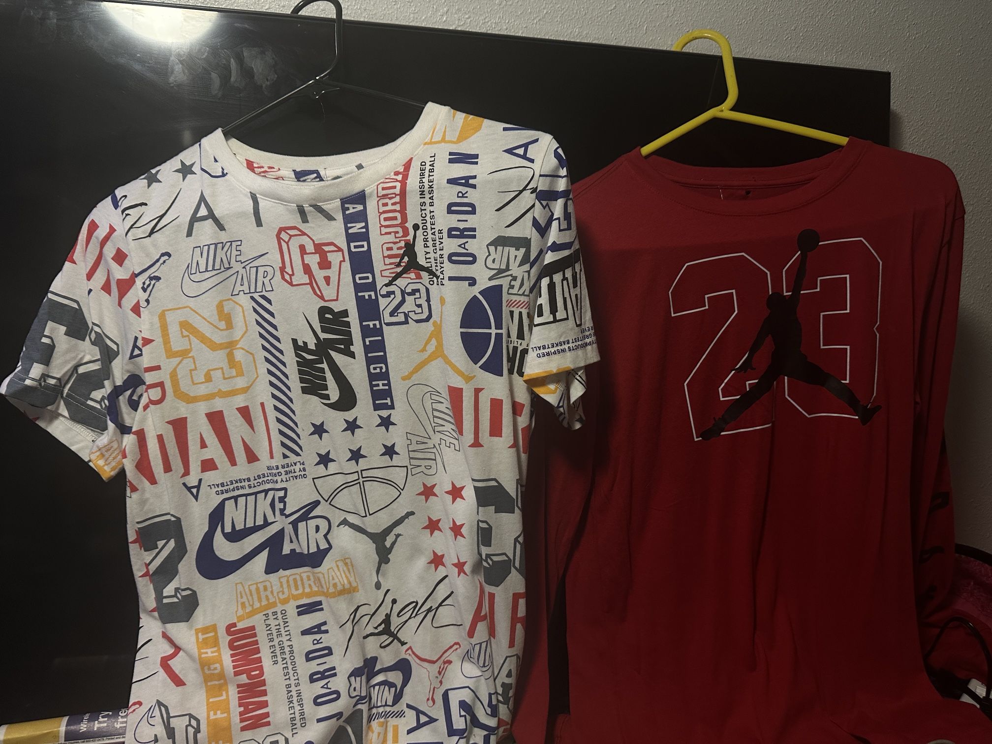 Nike Air Jordan Youth Size 13-15y XL Shirts