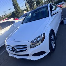2016 Mercedes-Benz C300
