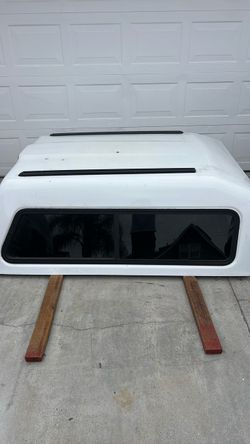 Leer camper shell for Tacoma long bed