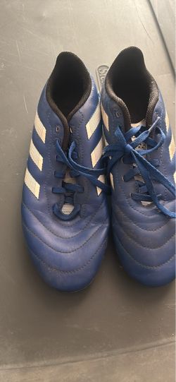 Adidas Soccer Cleats Blue size 6