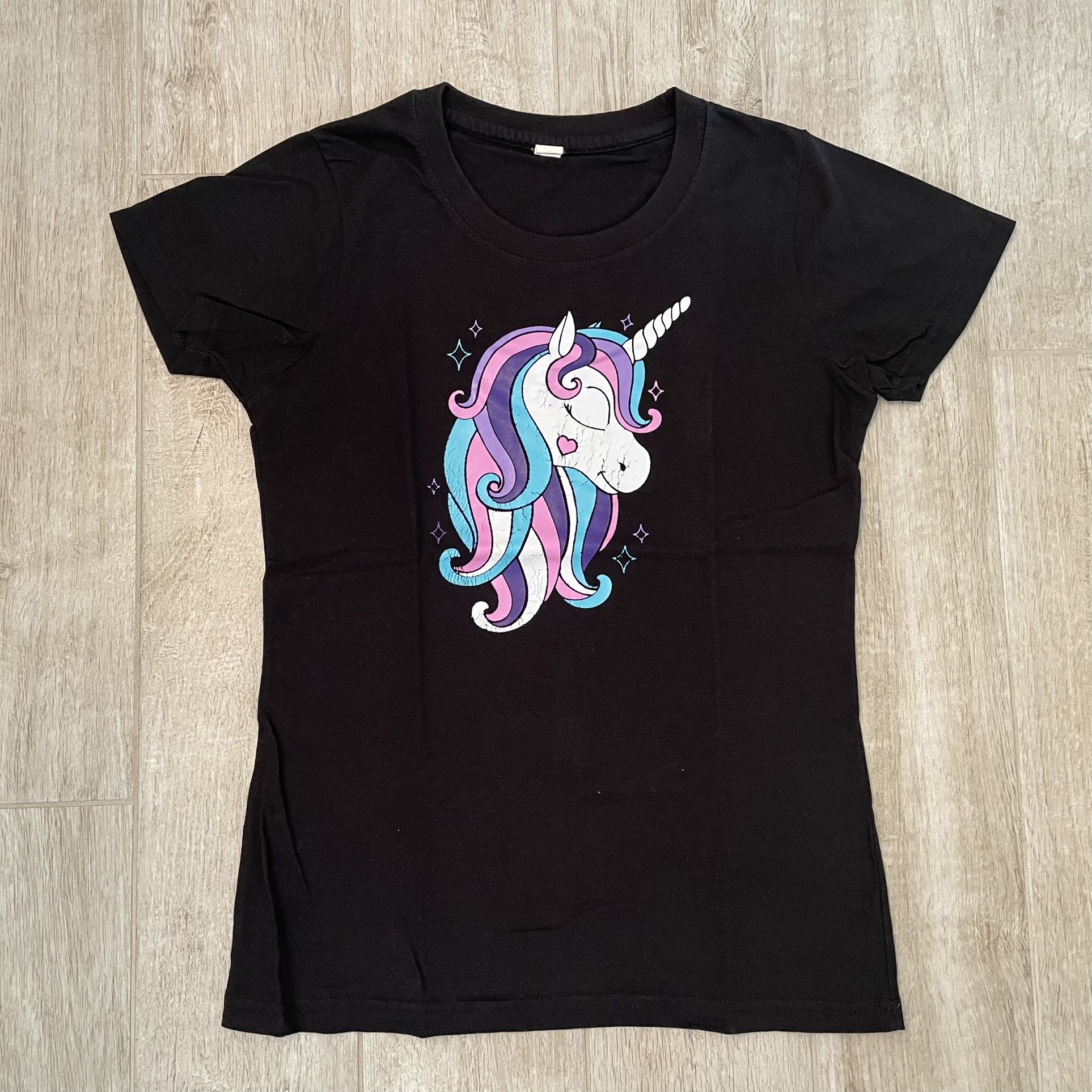Women’s Unicorn Graphic Tee Shirt, S
