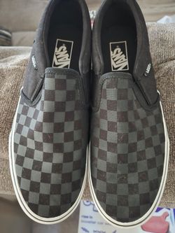 9 1/2 mens Van's $40