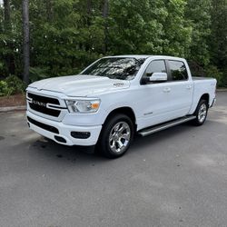 2022 Ram 1500 Big Horn Crew Cab 4X4 57 BOX