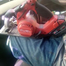 Circular Saw Milwaukee 