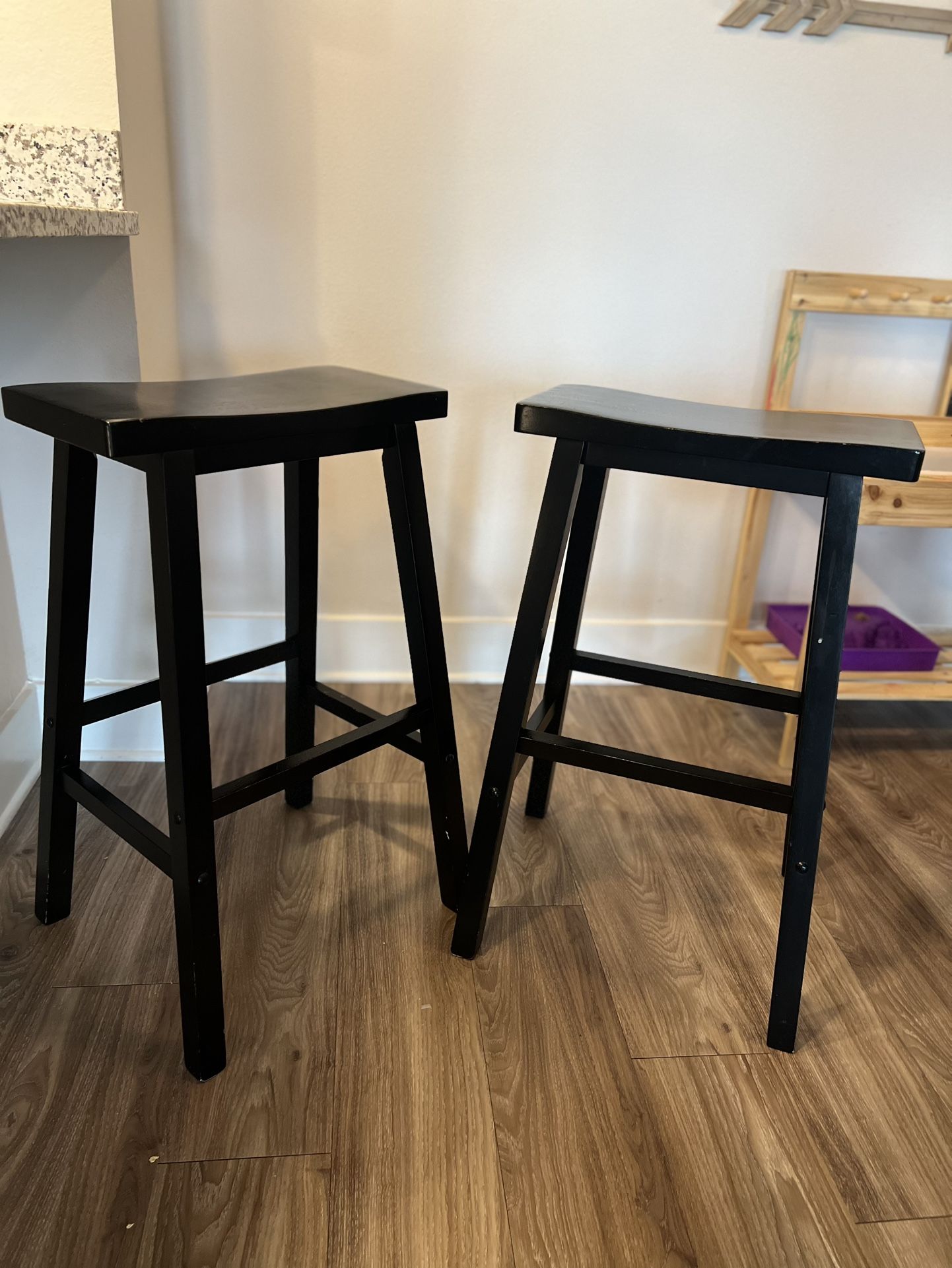 2 Barstools