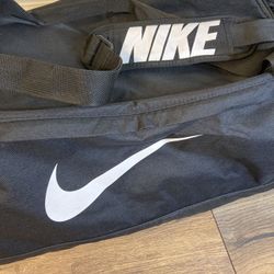 NIKE Brasilia Duffel Bag (Large) 