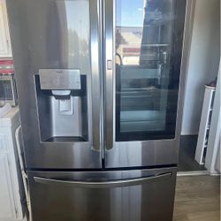 LG French-door refrigerator in stainless steel 