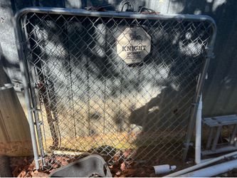 Chainlink gate   2 piezas de 4 1/2. X 4  1/2.