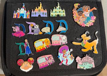 Disney pins