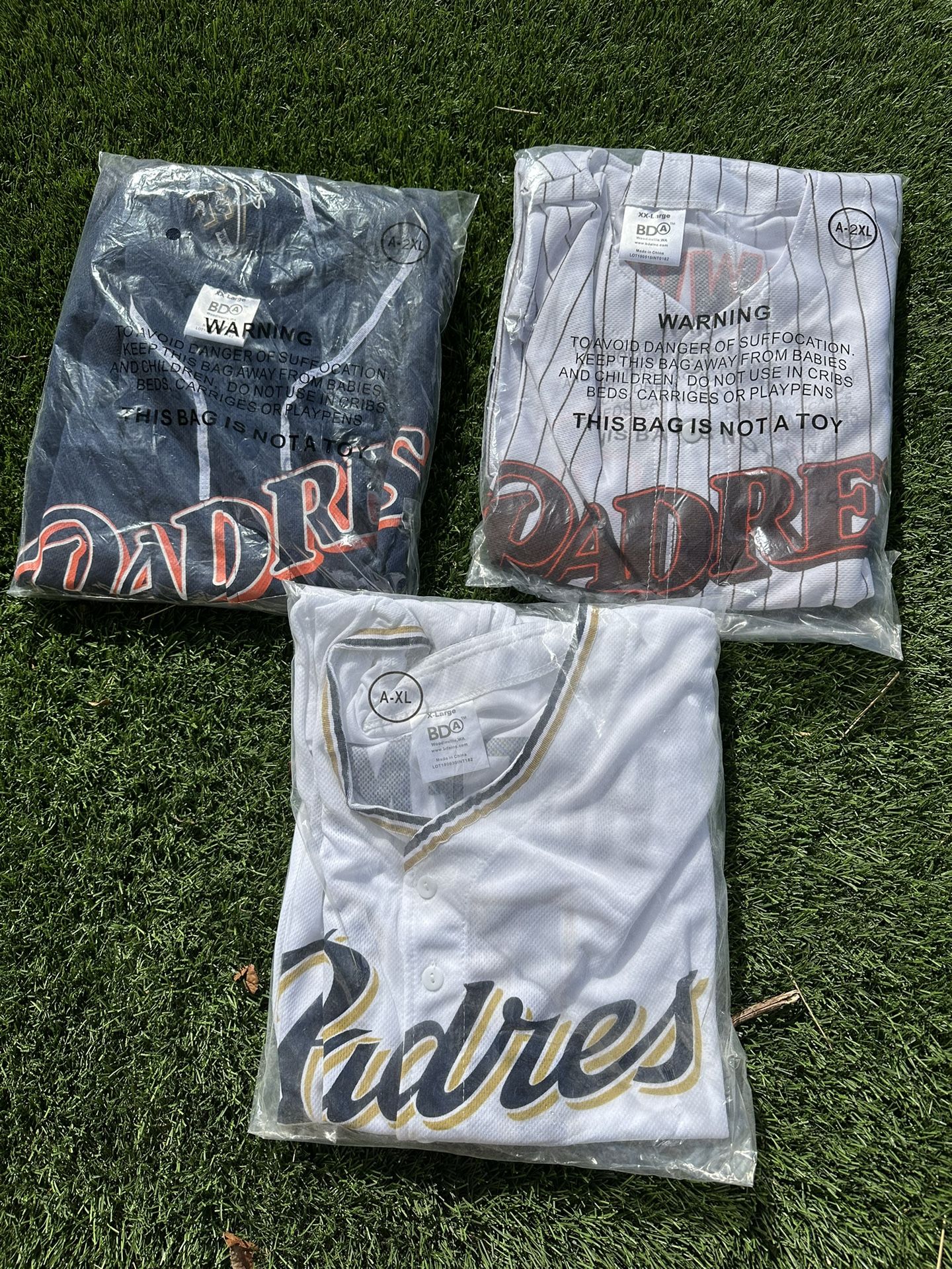 3 new Padres jerseys for Sale in San Diego, CA OfferUp