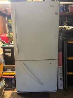 Me more refrigerator