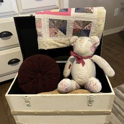 Vintage Minature Chest with Pillow, Bear and Child’s Quilt