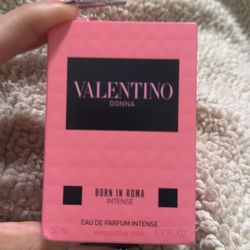 Valentino Donna women perfume