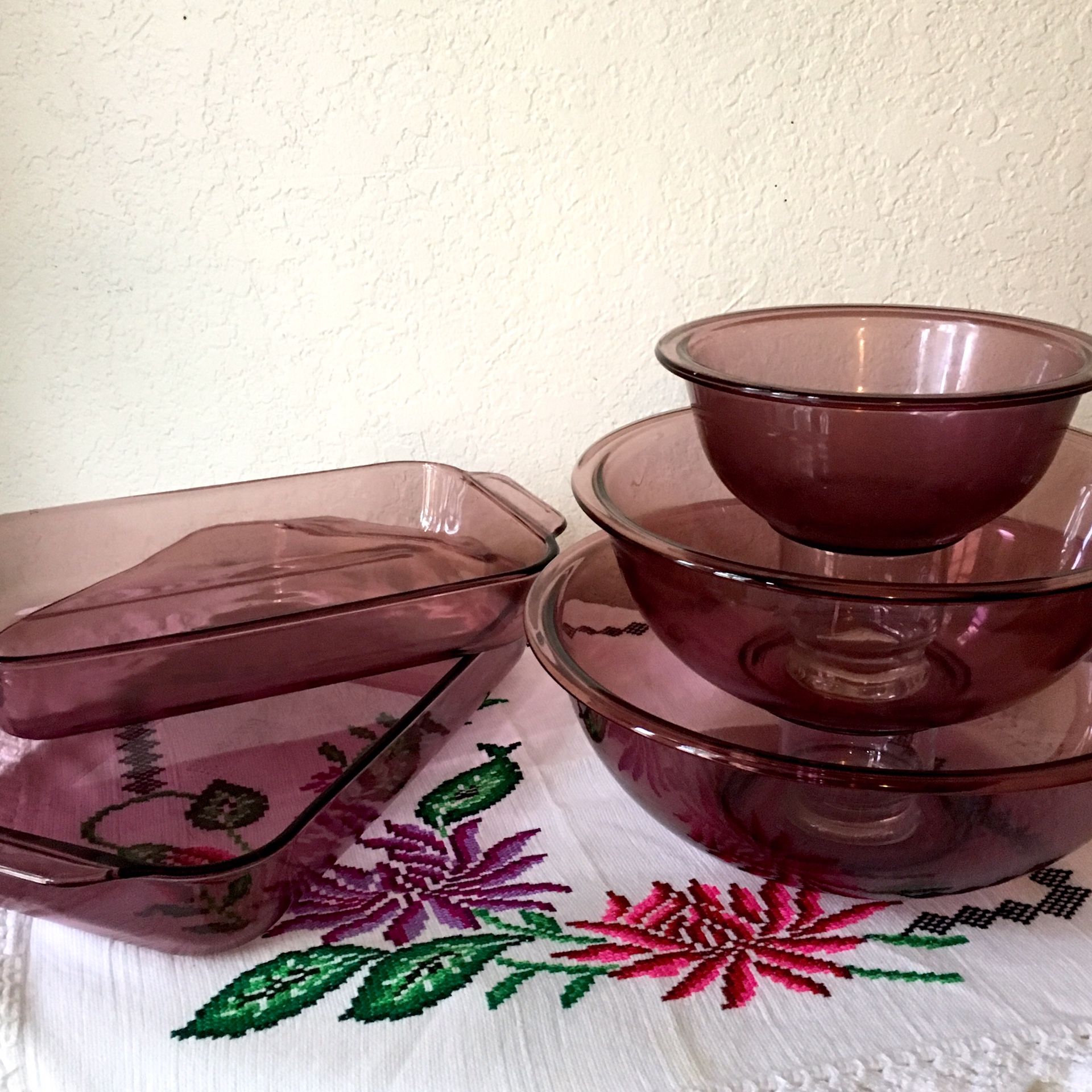 Pyrex Cranberry Visions Bowls Set of 3 Mixing Nesting Serving and 2 casserole dishes