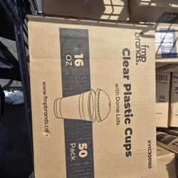  plastic cups + dome lid