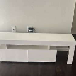Living Room Minimalistic Cabinet 