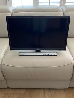 Samsung 24” LED TV / Monitor Combo – Excellent Condition