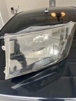 2015 dodge ram 1500 headlight