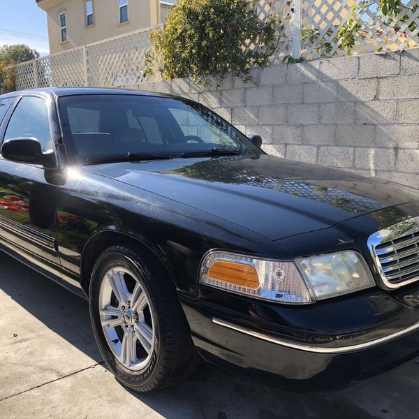 Ford crown victoria 2010