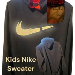 Nike Kids Black and Gold Hoodie