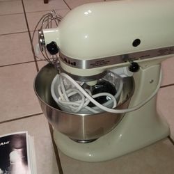 Kitchen Aide Mixer