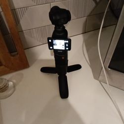 DJI OSMO POCKET 3 Creator Kit. ((Open Box Never Used)