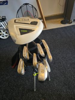 Golden Bear golf club set with matching Golden Bear stand/carry bag.