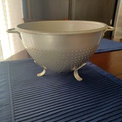 Vintage Wear-ever Aluminum Strainer Colander