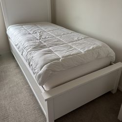 Living Spaces Twin Bed 