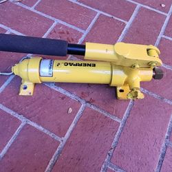 Enerpac P18 Hand Pump